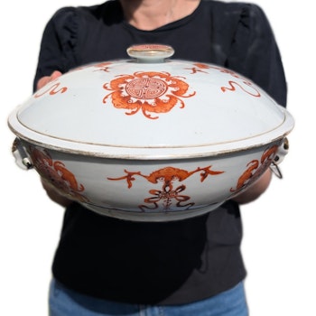 An antique lidded warm food pot, Republic Period #2633