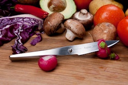 Chroma type 301 peeling knife 8 cm