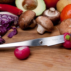 Chroma type 301 peeling knife 8 cm