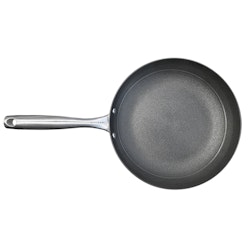 Satake frying pan in lightweight cast iron 28 cm