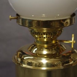DHR Bordlampa mässing 8818 1095:-