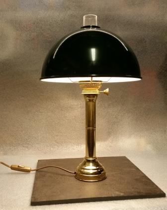 Chart-House lamp 8810G
