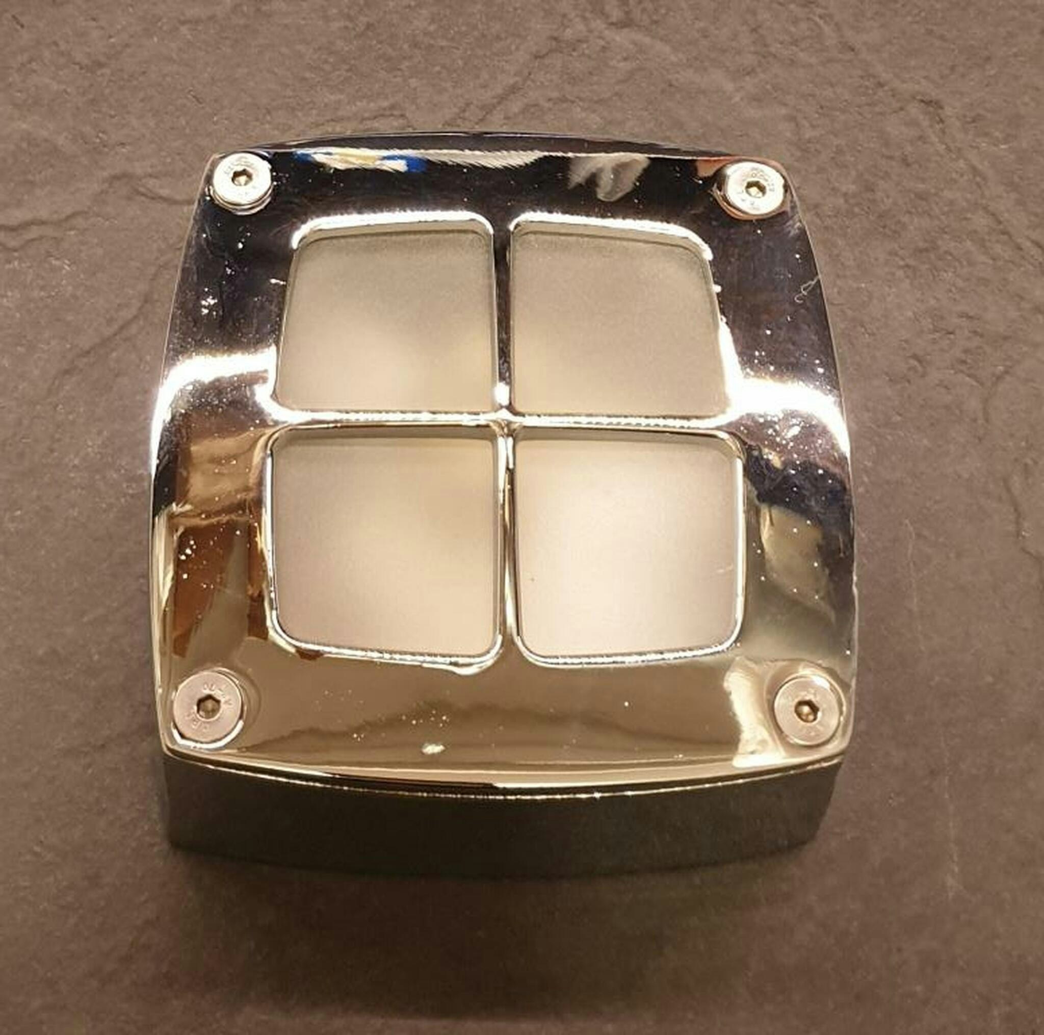 Vägg/taklampa 121C Krom