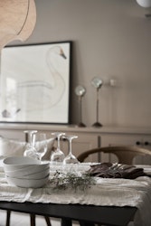 Boel & Jan Trolldalen duka en off-white bordslöpare i bomull i mått 40 x 160 cm