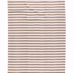 Java stripe ett badlakan i brun och vitrandig frotté i 100% bomull från Noble house, i mått 90 x 150 cm.