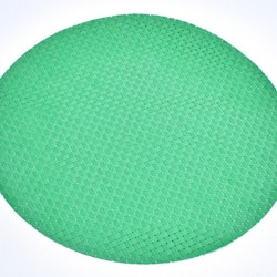 Rund tablett. Färg: Grön. Dia. 38 cm. Material vävd i 100% polypropylene.