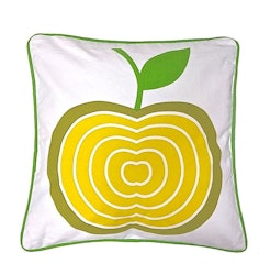 Äpplet ett kuddfodral i bomull. Färg: Vitt med ett gult och grönt äpple och en grön baksida.