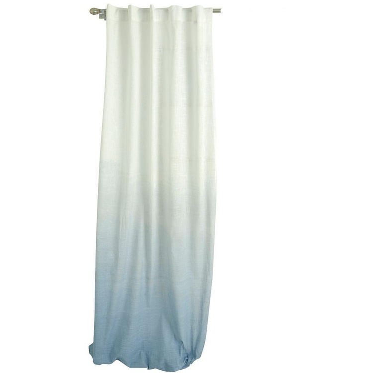 Dip dye ett gardinset med dolda hällor. Färg: Vit med en blå tonig nedtill på gardinen.
