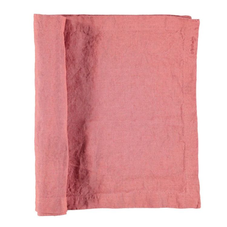 Löpare i tvättat linne som ger en mjuk känsla och fin patina från Gripsholm i färg withered rose, rosa. 35 x 120 cm.