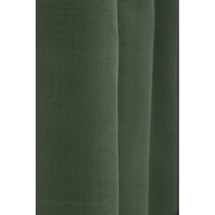 Boelo ett tunt grönt gardinset med multiband från Svanefors, mått 2 x 140 x 270 cm.