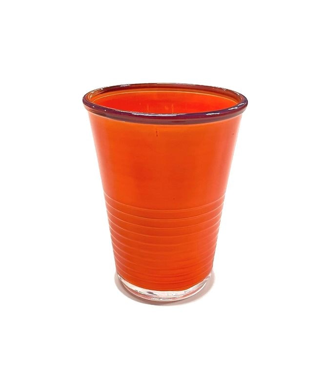 Macao ett färgglatt dricksglas från Modern house. Färg: Orange med en lila kant
