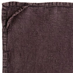 Lovly en lila kökshandduk i 100% tvättat mjukt linne från Svanefors, mått 50 x 70 cm.