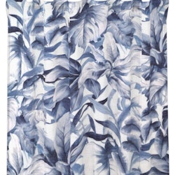 Brazil ett tunt gardinset i blått och vitt med multiband från Redlunds textil, mått 2 x 140 x 240 cm.