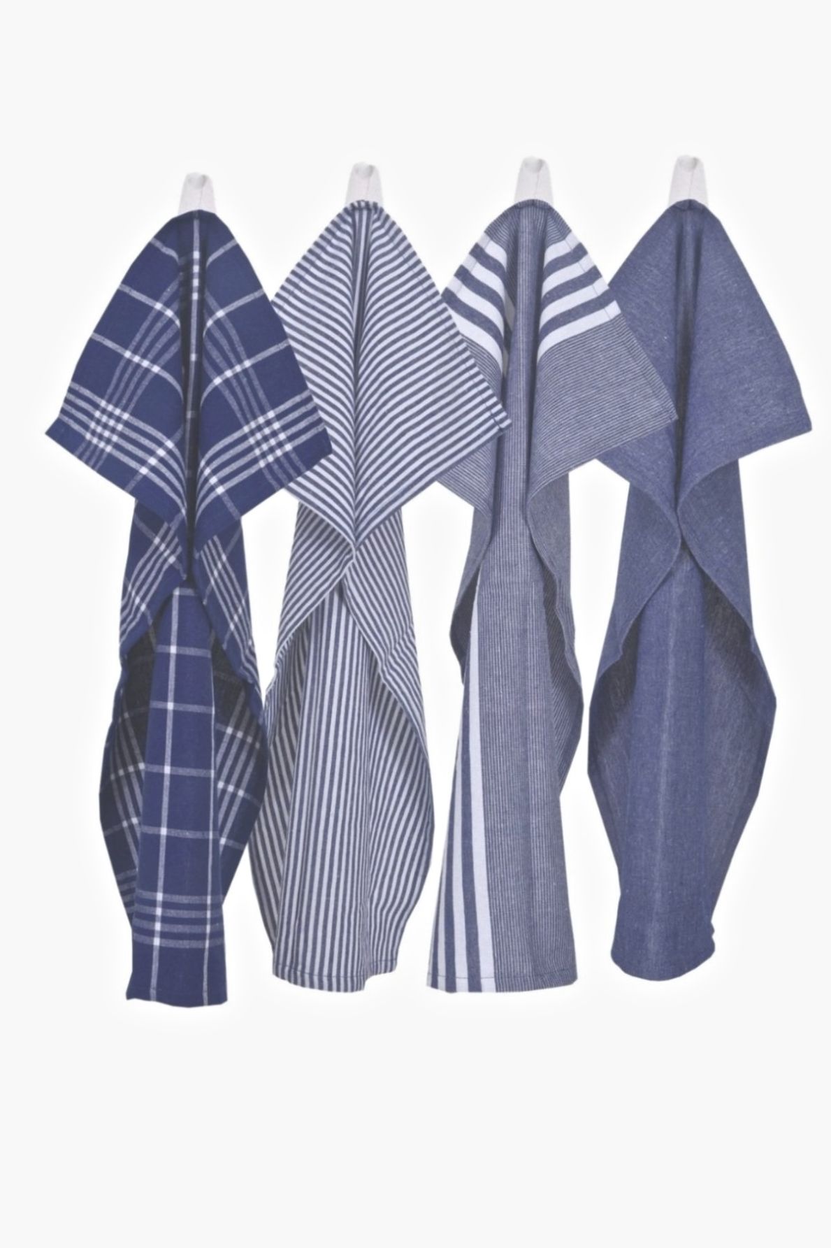 Kökshandduk från Classic textile i återvunna textilier. Färg: Blå och vitrandig.