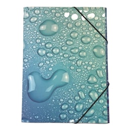 Droppar en gummibandsmapp med ett mönster av vattendroppar på en blå bakgrund i A4 storlek från Hedlundgruppen, FSC godkänd.