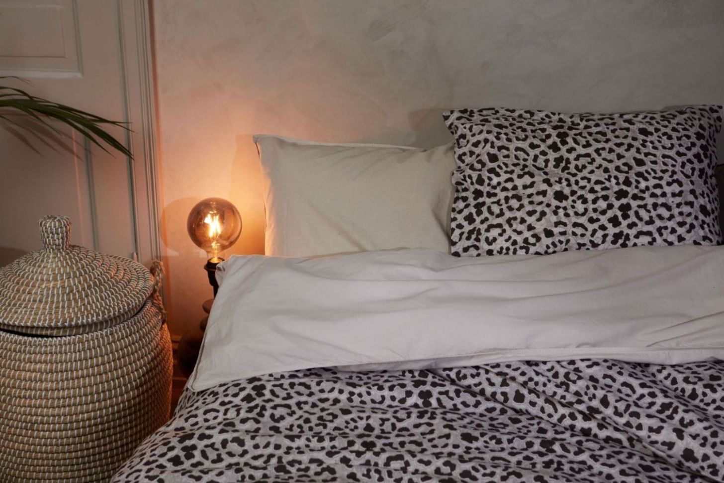 Lepard ett leopardmönstrat påslakanset till enkelsäng från Noble house i 100% bomull.