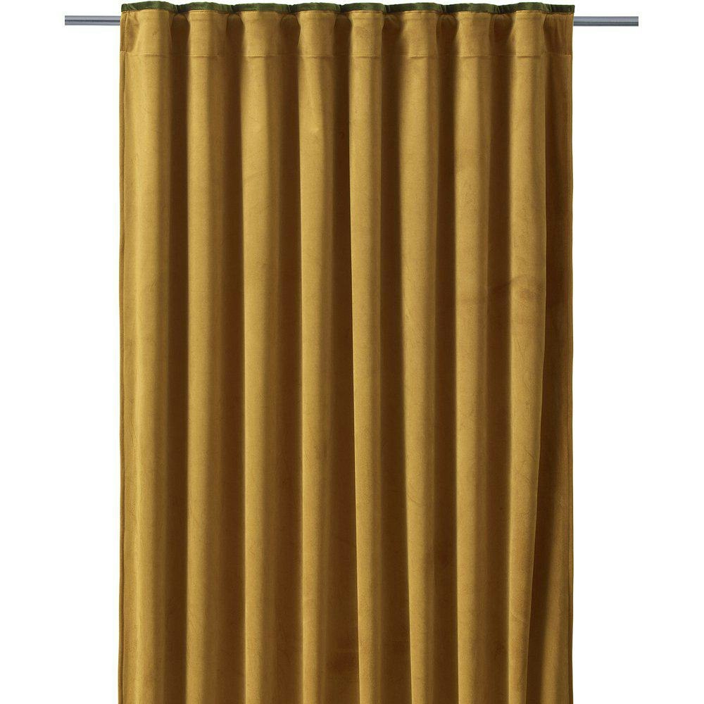Enya ett honungsfärgat gardinset i sammet med en grön bård längst upp på gardinen med multiband från Svanefors.