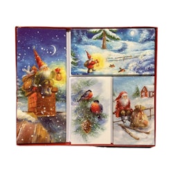 Julkort i 12 pack med 4 olika julmotiv och kuvert i gammaldags stil med tomtar i vinterlandsskap och talgoxar, korten är dubbelvikta.