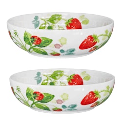 Fragaria skålrik ett 2 pack med skålar i vitt porslin med röda jordgubbar och gröna blad från Cult design, mått 2 x 16 x 5 cm.