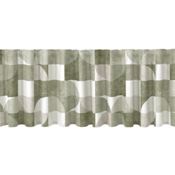 Odelia en färdigsydd grön gardinkappa med multiband i ett grafiskt mönster från Redlunds textil i mått 1 x 250 x 50 cm
