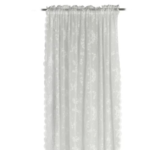 Sigrid lace ett spetsgardinset i off-white från Noble house med kanal