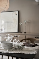 Boel & Jan Trolldalen duka en off-white bordslöpare i bomull i mått 60 x 180 cm