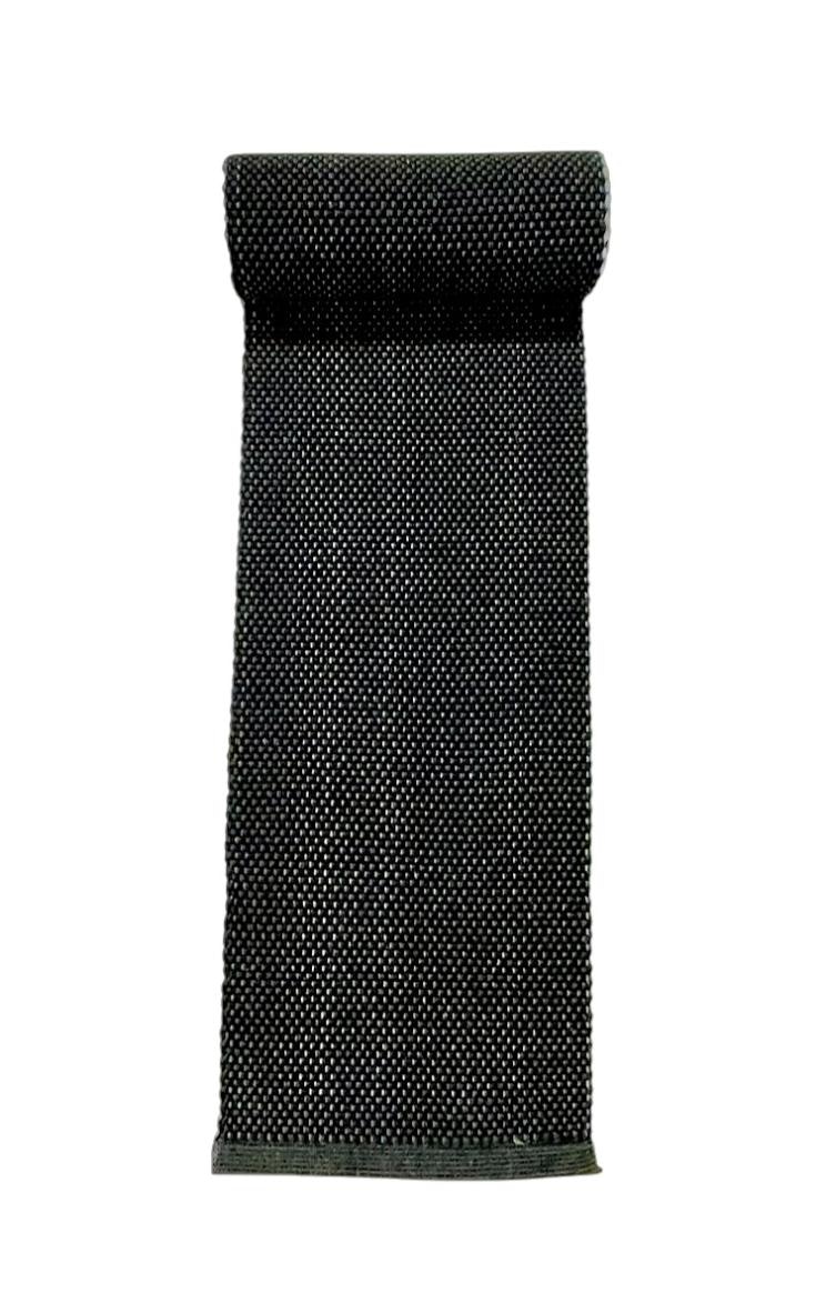 Kalle smal svart/grå bordslöpare återvunna textilier i mått 15 x 140 cm Recycled by Wille