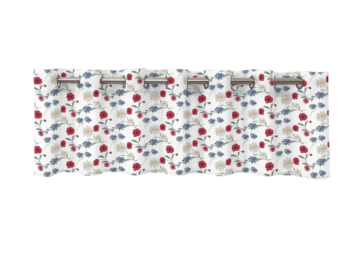 Jenny vit röda och blå blommor gardinkappa öljetter Redlunds textil