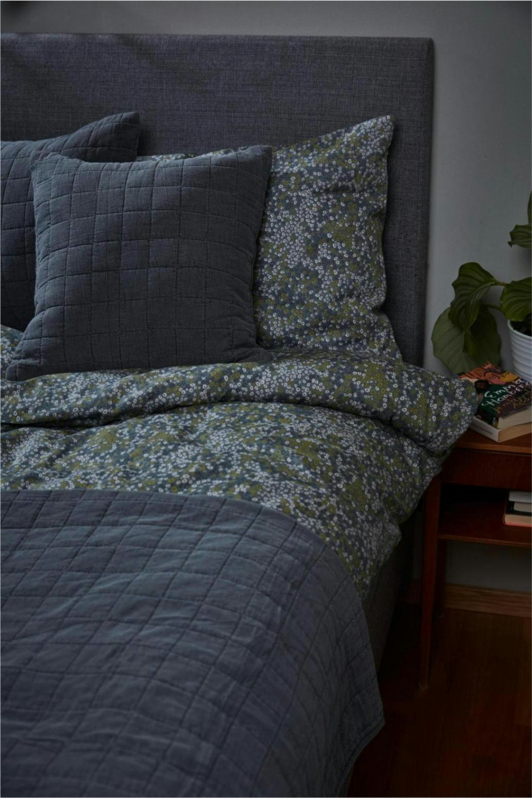 Överkast Quilt grått dubbelsäng Noble house.