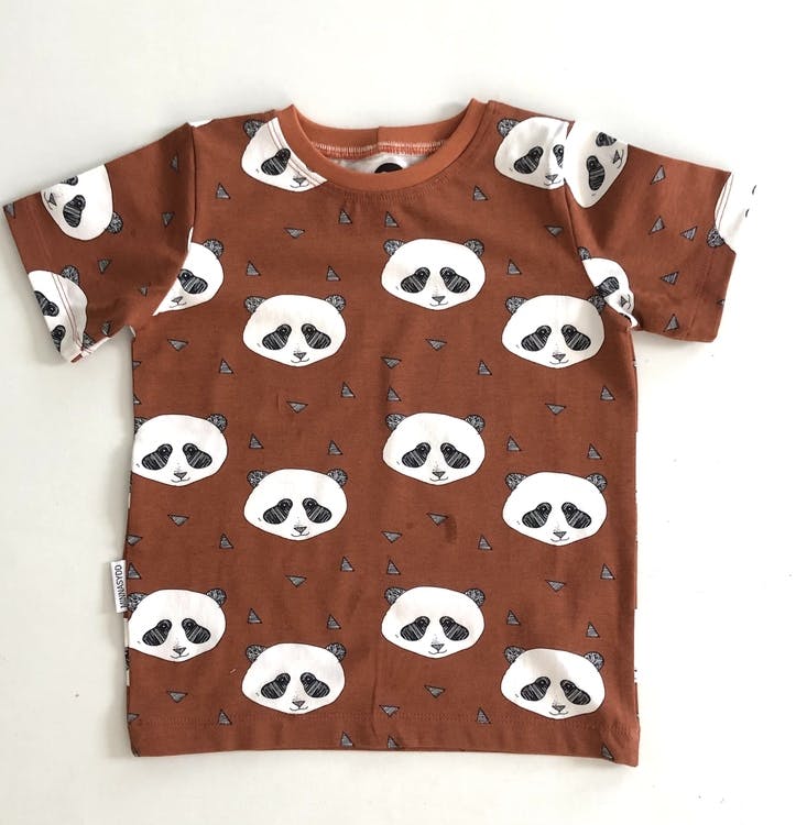 T-shirt rust med panda