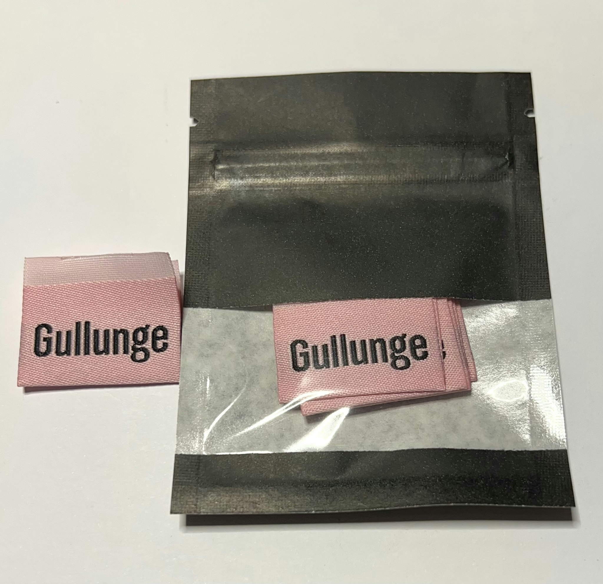 Label gullunge rosa