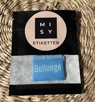 Gullunge blå
