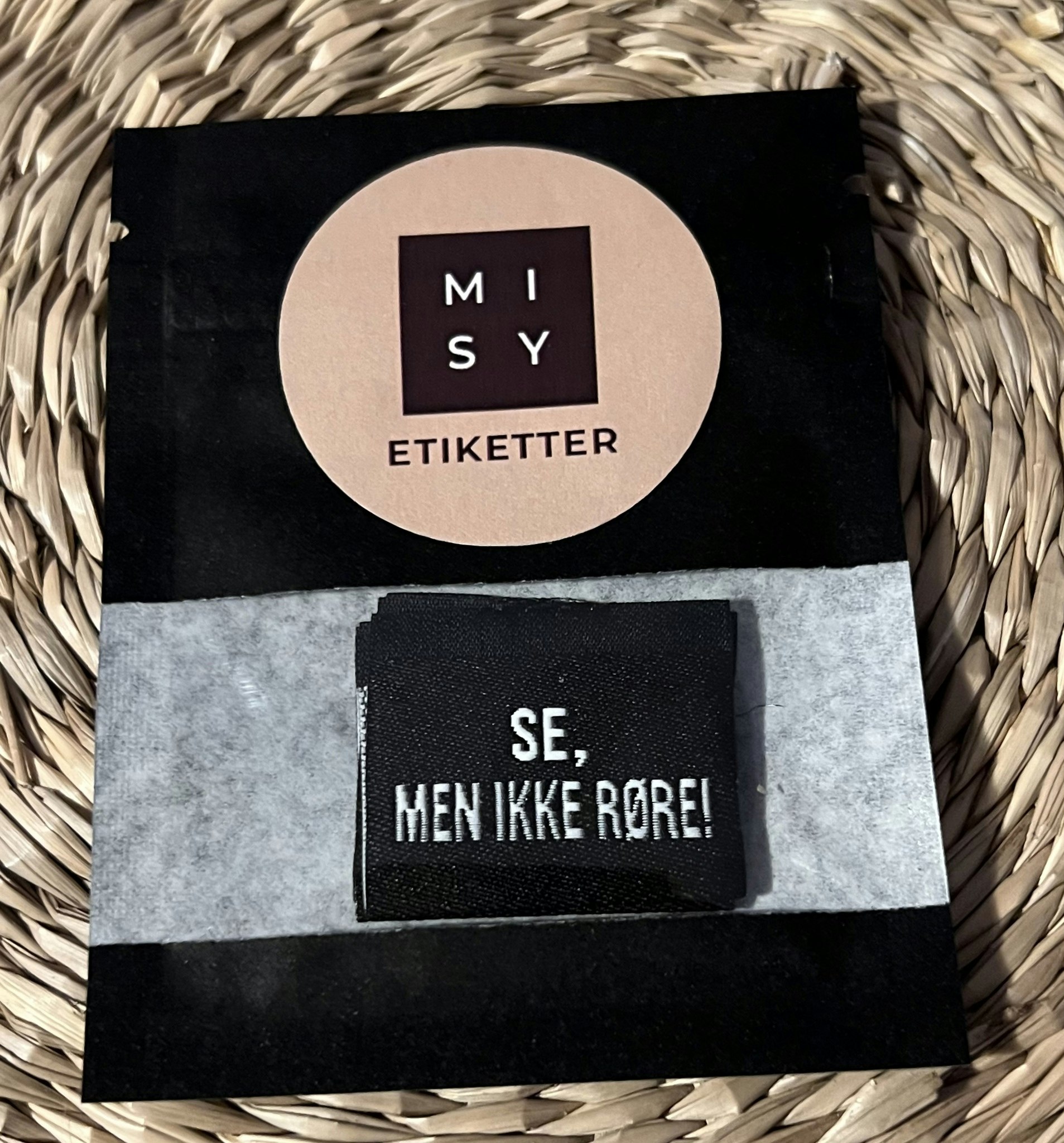 Se, men ikke røre