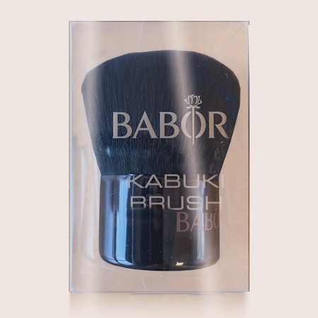 Kabuki Brush