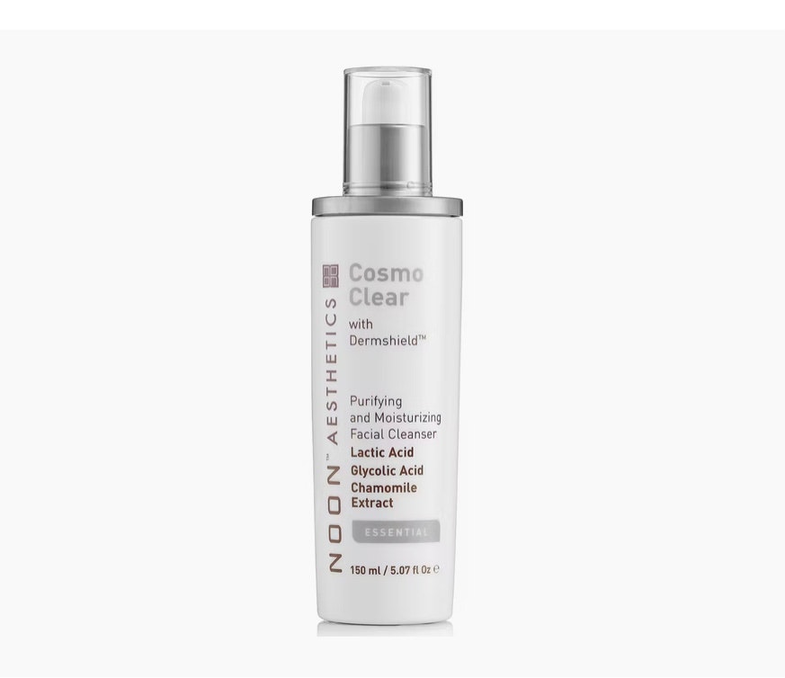 Kjøp Intensive hydrogel, få Cosmo Clear Purifying Cleanser med på kjøpet.