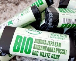 BioBag komposterbara och biologiskt nedbrytbara hundbajspåsar