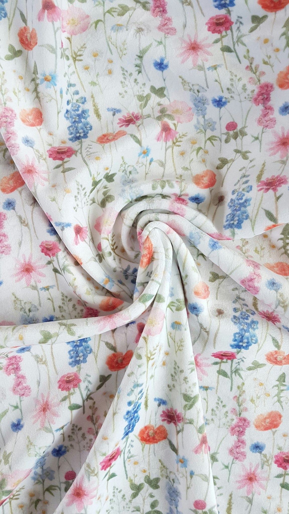 Tyg tyger velour blommor