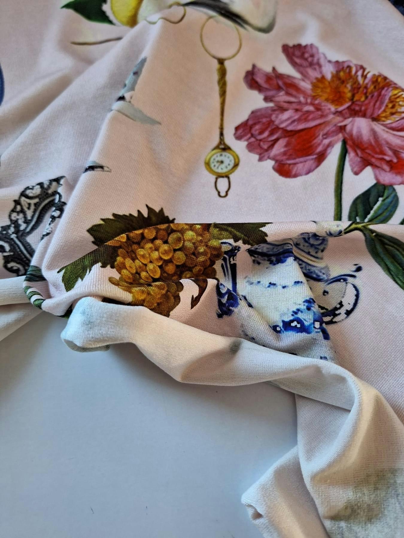 Blommor Koppar och Tallrikar Jersey Viscose OUTLET