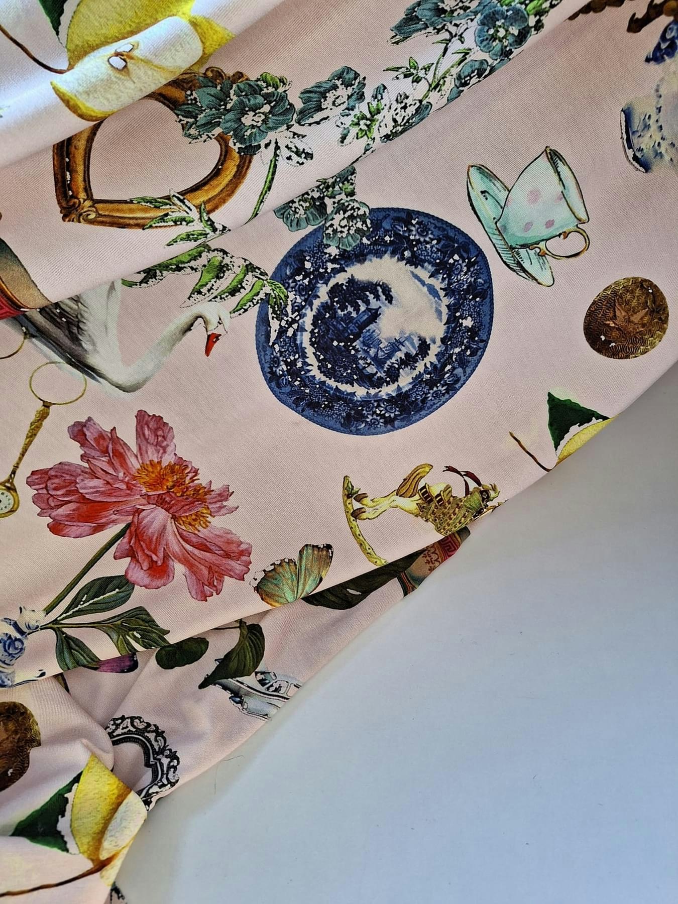 Blommor Koppar och Tallrikar Jersey Viscose OUTLET