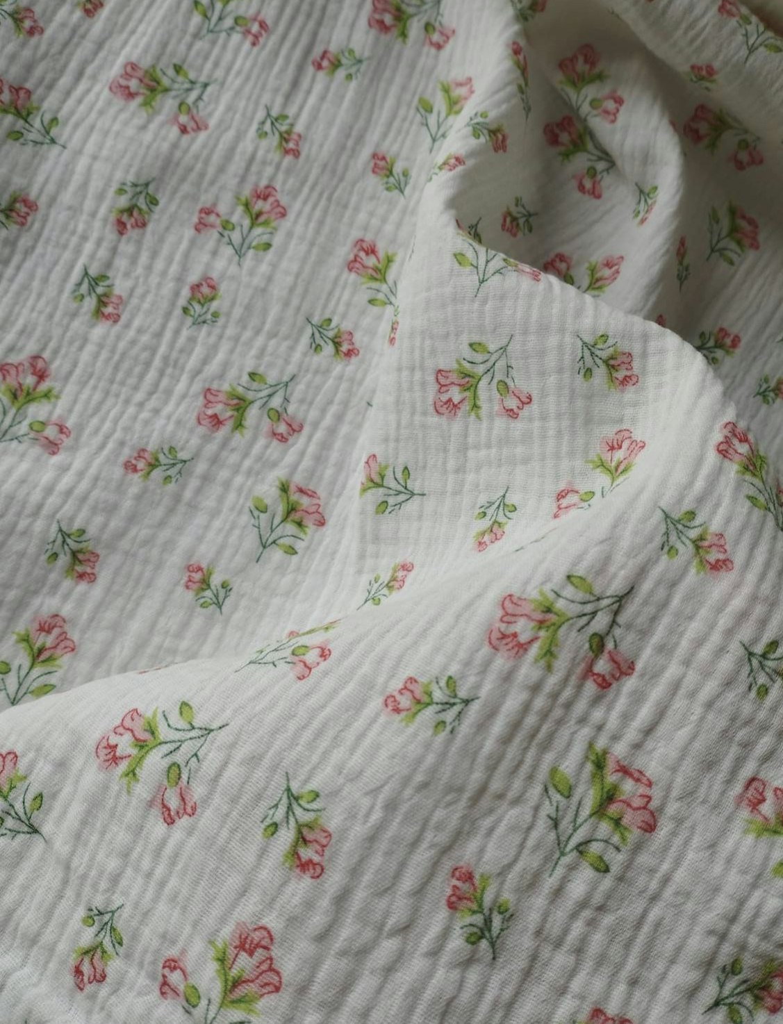 Tyg tyger muslin blommor