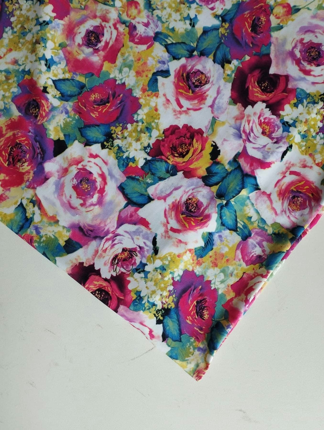 Tyg tyger jersey ITY blommor