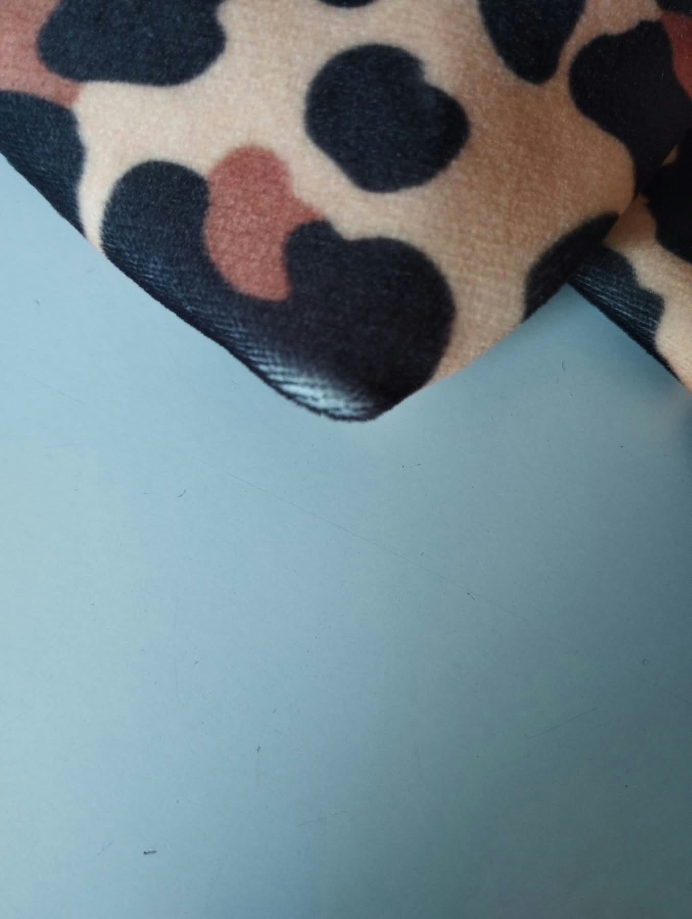 Leo Velour Supersoft