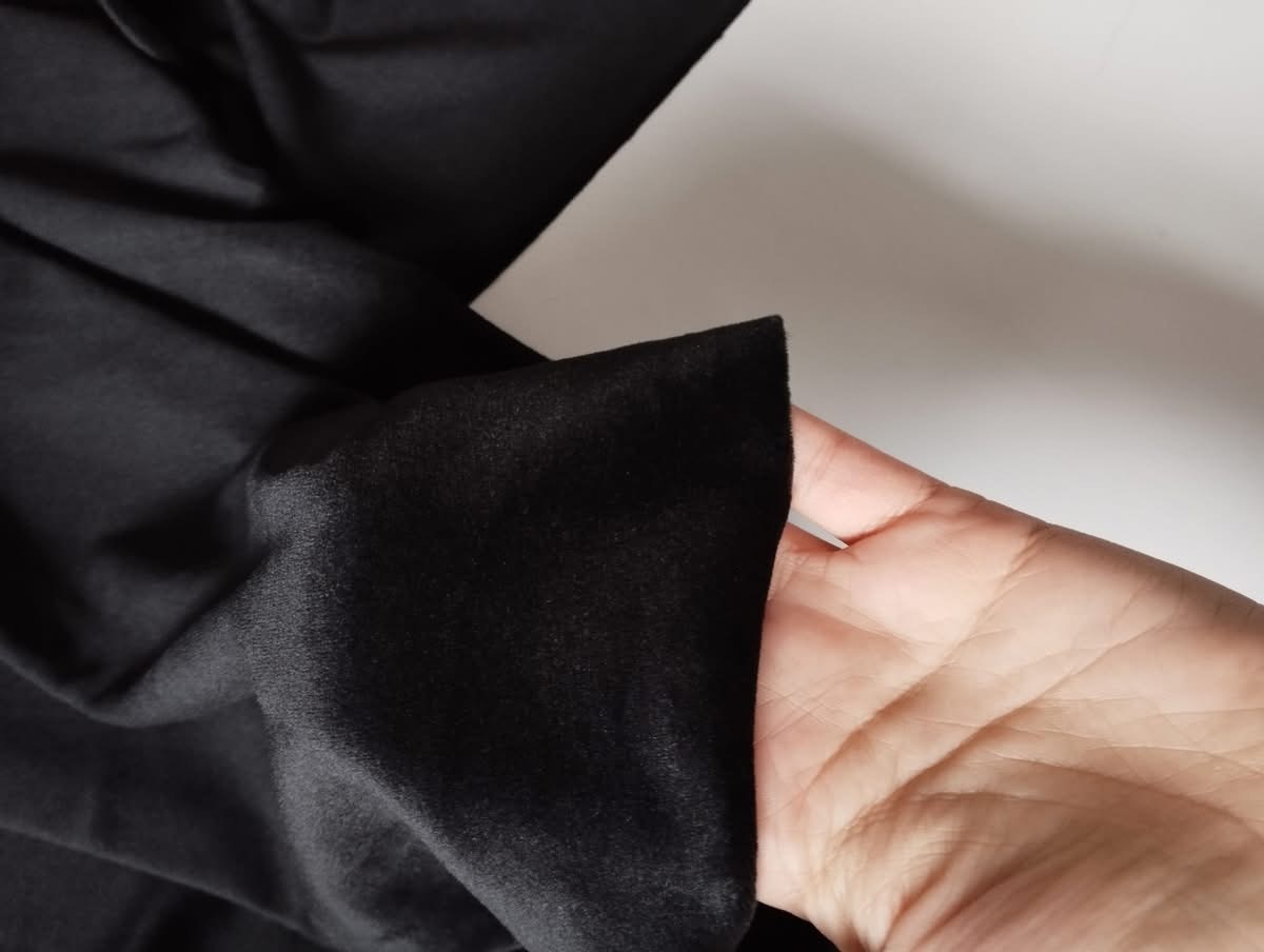 Svart  Velour Supersoft OUTLET