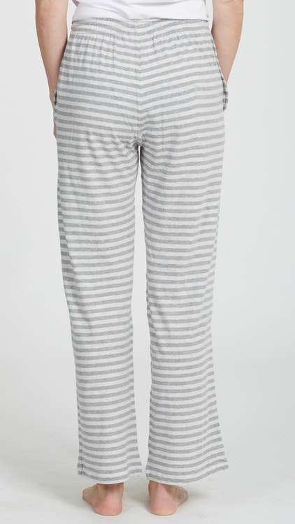 Marbäck - PJ Pants - Grey Stripe - Köp sängkläder, kimonos, nattlinnen &  plädar - Navy Stories