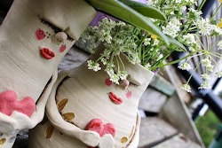 Blomsterflickor vas