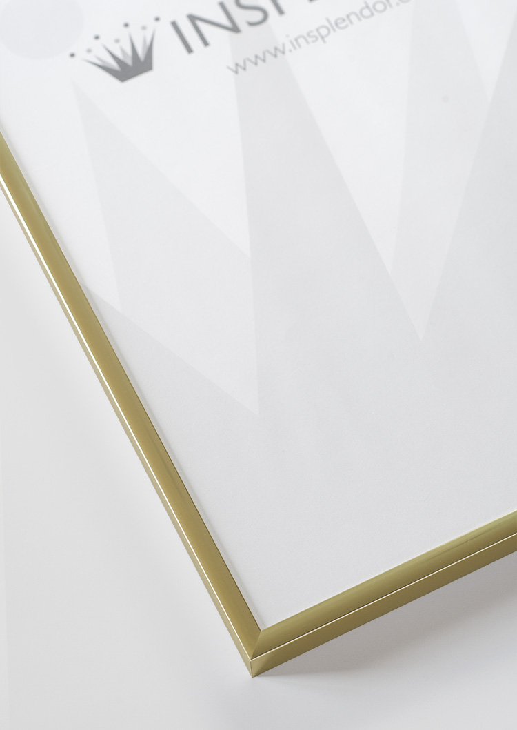 Gold frame – width 8 mm (0,31in)