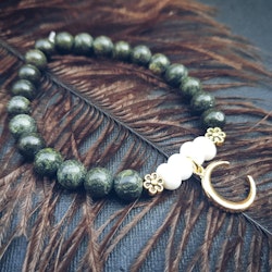 Armband med serpentin och jade
