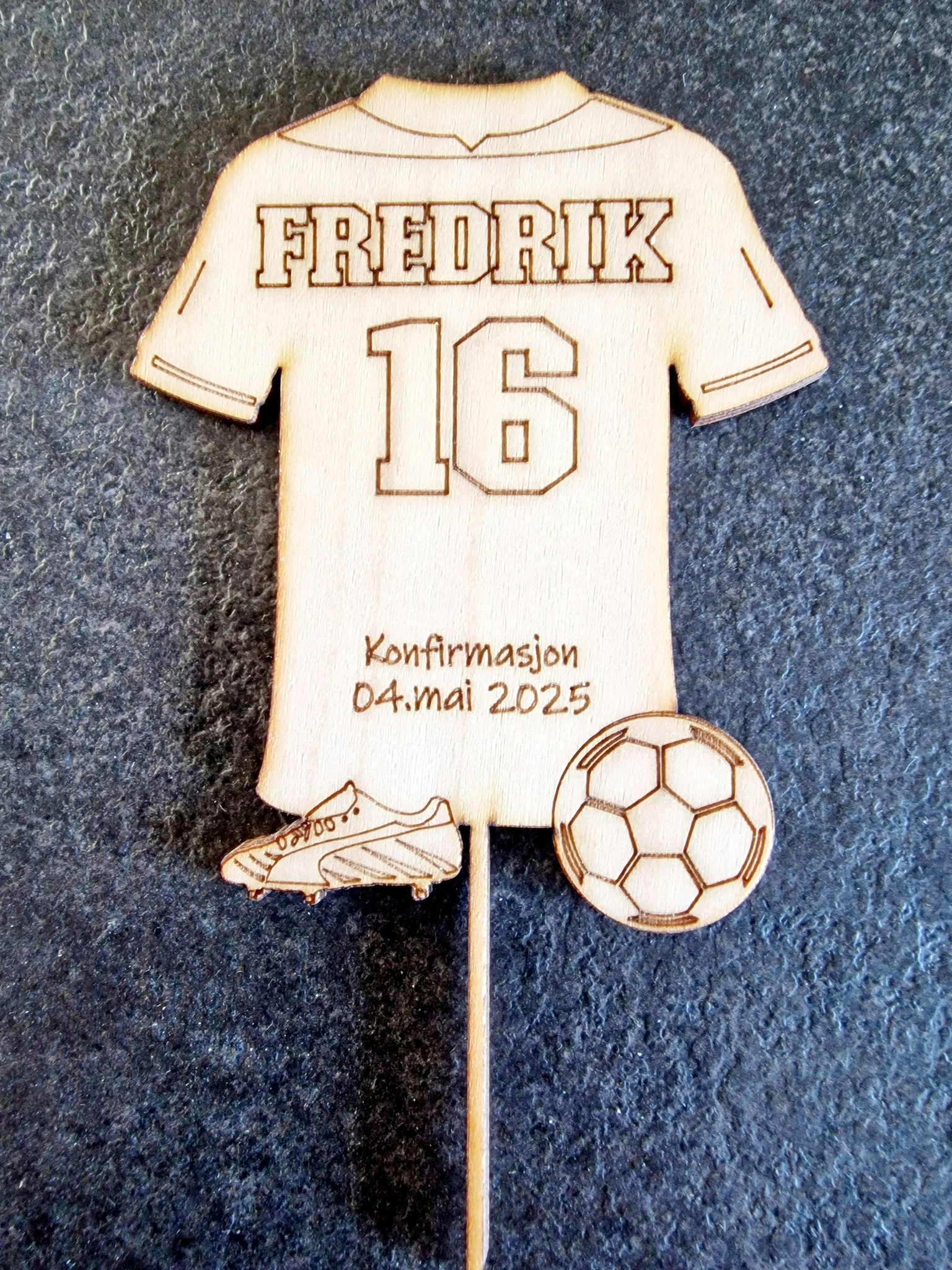 Kaketopp, fotballtrøye.