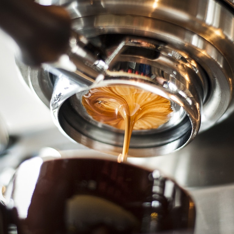 Några enkla grunder för att tillverka en god kopp espresso