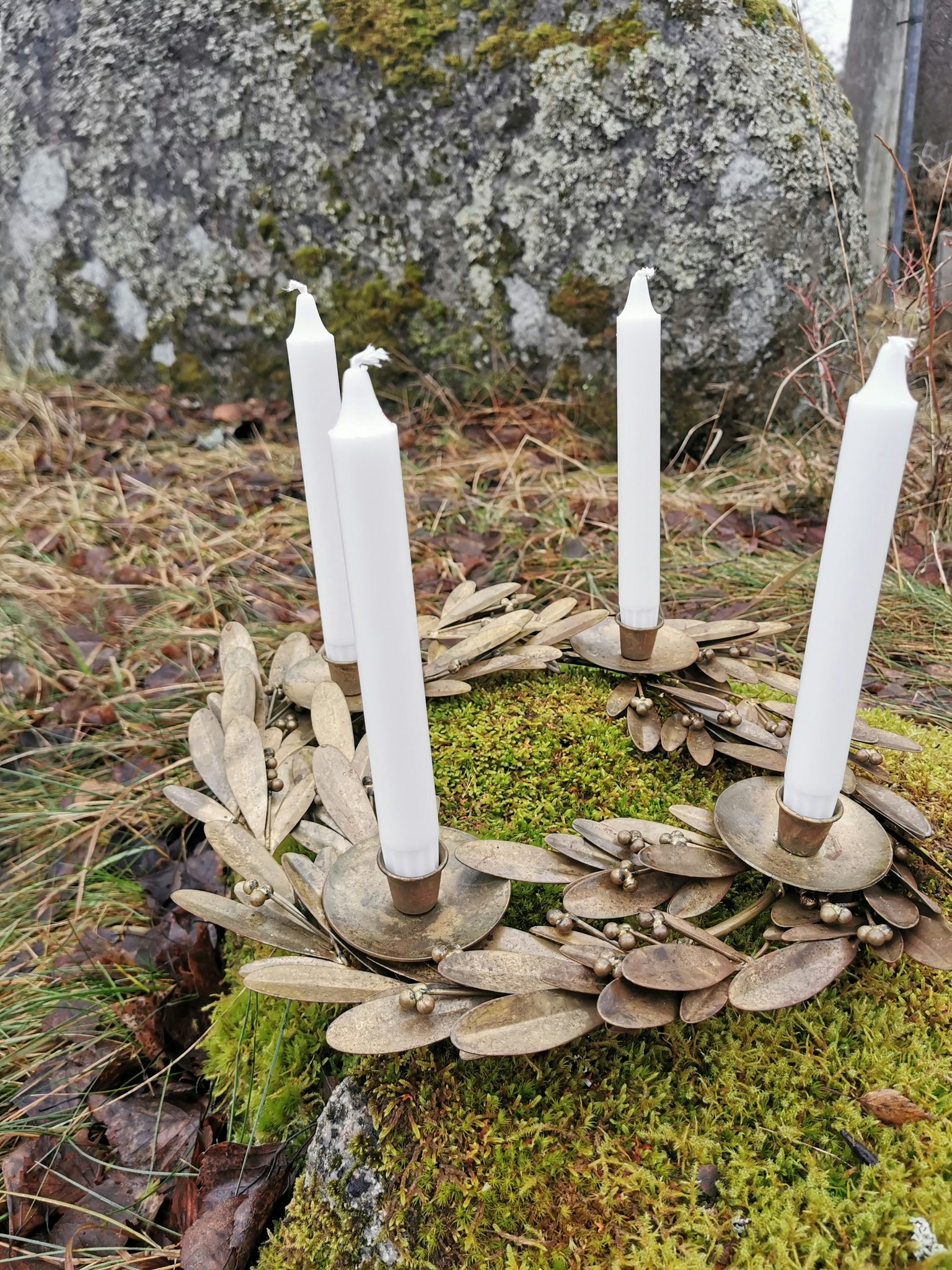 Ljusstake - Mistel - Antik mässing